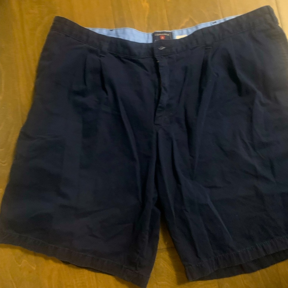 Men’s size 44 Navy Saddlebred shorts